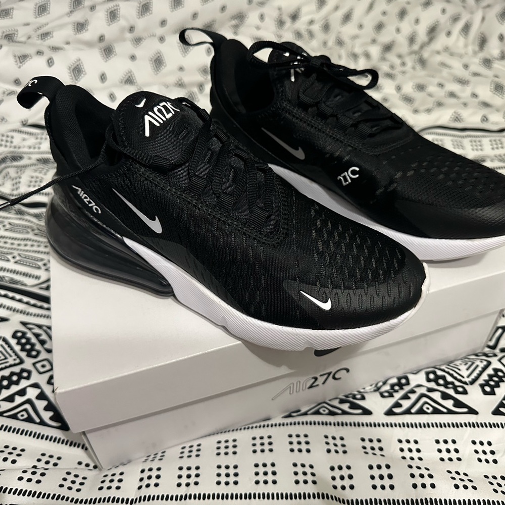 Nike Air Max 270